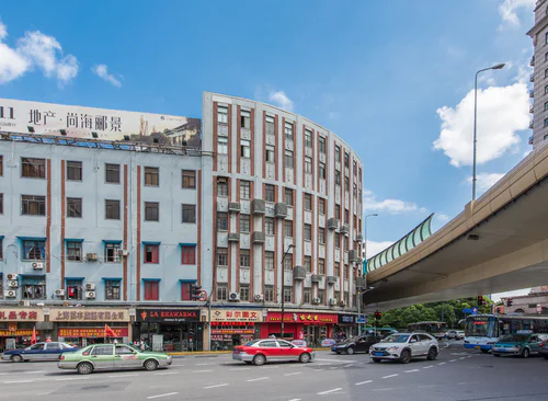 延河大楼 外观图