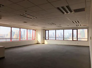 黄浦 久事商务大厦 360平米 精装修
